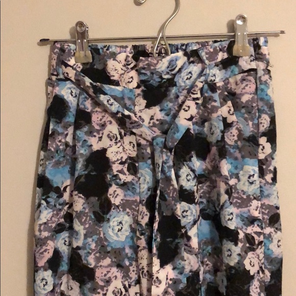 Pants - Picture 2 of 3